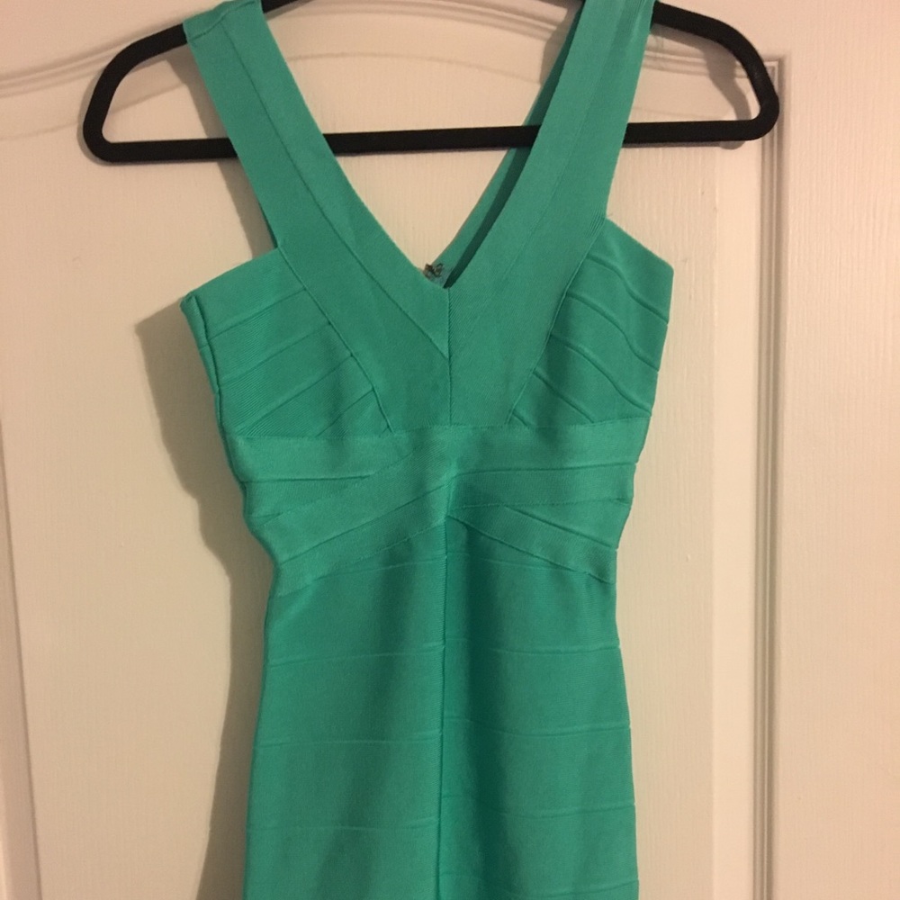 Bebe dress
